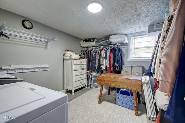 6814 Gate City Highway, Bristol, VA 24202