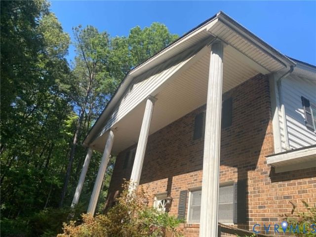 9405 Dabney Dr, Sutherland, VA 23885