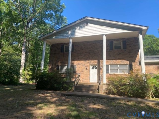 9405 Dabney Dr, Sutherland, VA 23885