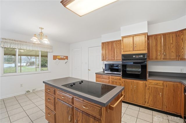 536 Munster Drive, Fayetteville, OH 45118