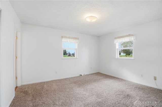 536 Munster Drive, Fayetteville, OH 45118