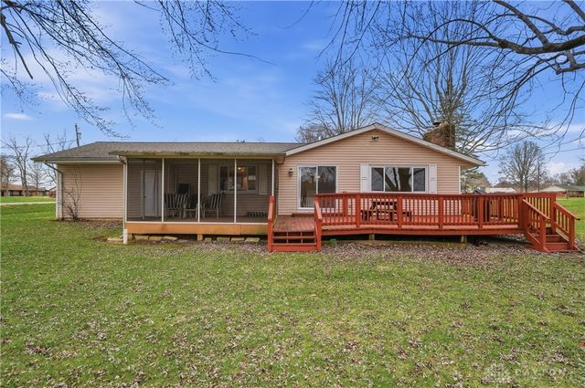 536 Munster Drive, Fayetteville, OH 45118