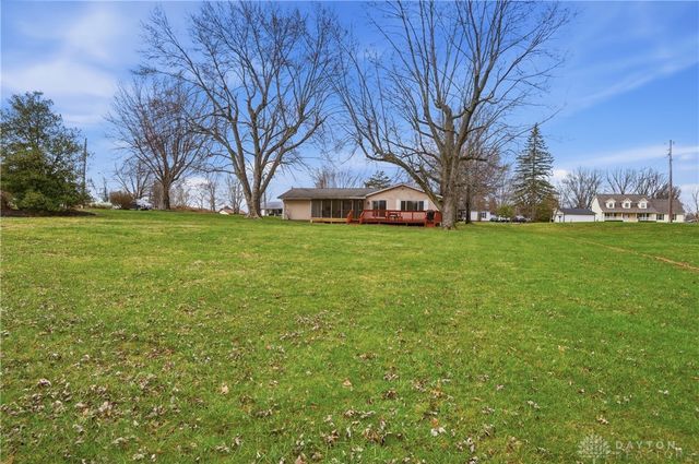 536 Munster Drive, Fayetteville, OH 45118