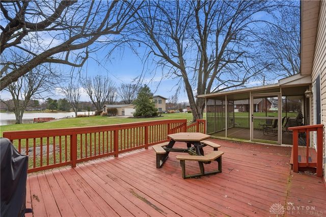 536 Munster Drive, Fayetteville, OH 45118