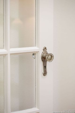 417 E Hildebrand, San Antonio, TX 78212