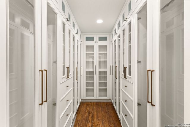 417 E Hildebrand, San Antonio, TX 78212