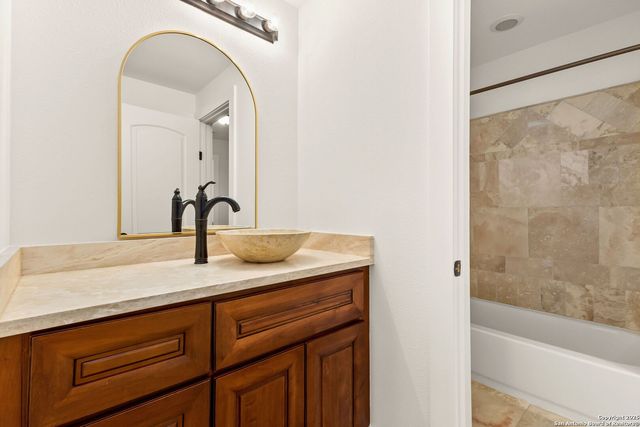 417 E Hildebrand, San Antonio, TX 78212