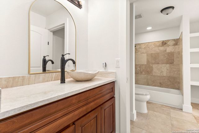 417 E Hildebrand, San Antonio, TX 78212