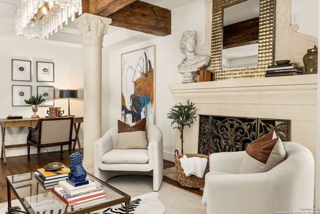 417 E Hildebrand, San Antonio, TX 78212