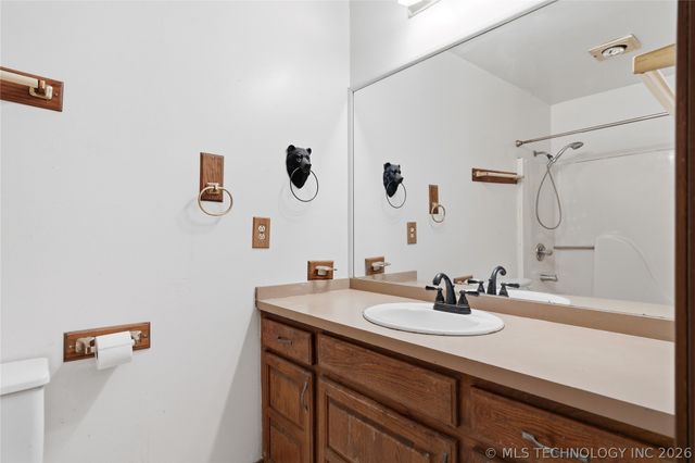 6163 Wildwood Drive, Sand Springs, OK 74063
