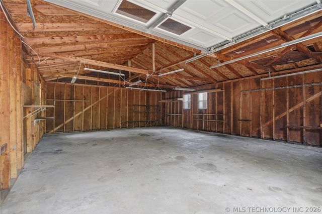 6163 Wildwood Drive, Sand Springs, OK 74063