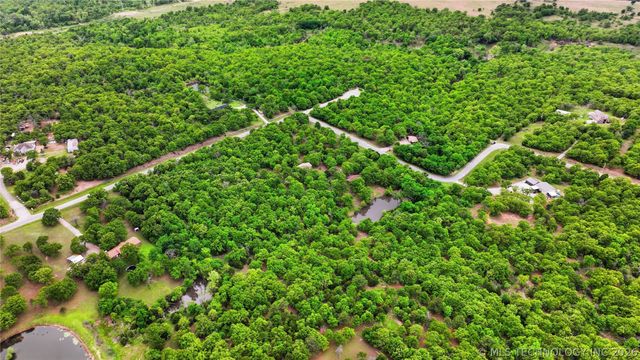 6163 Wildwood Drive, Sand Springs, OK 74063