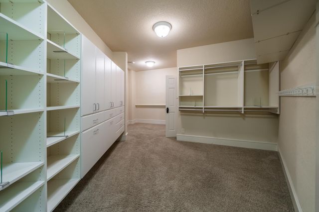 7610 W 45th St N, Maize, KS 67101