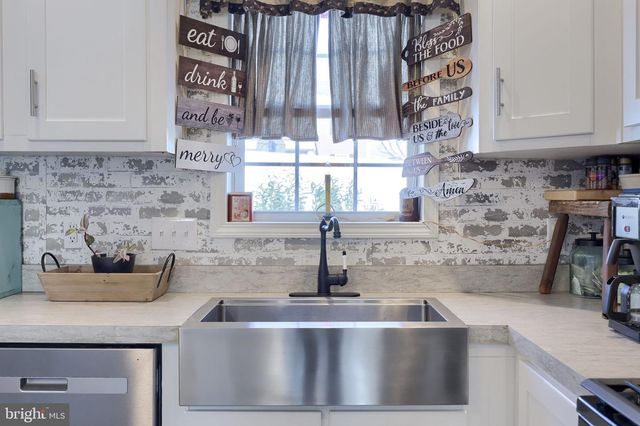 1395 BOWMANSVILLE RD, Mohnton, PA 19540