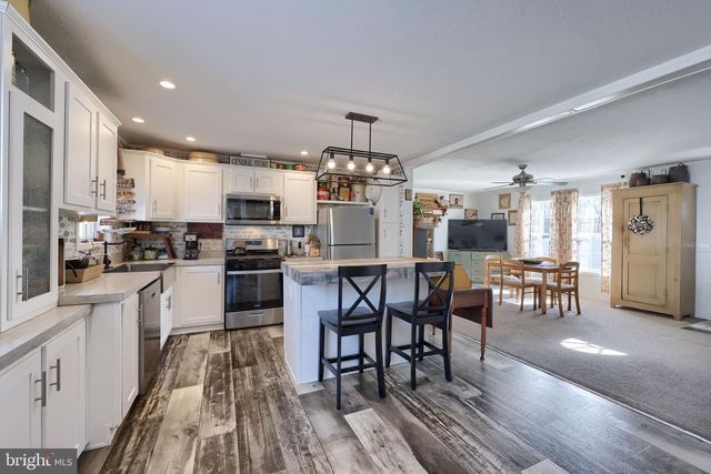 1395 BOWMANSVILLE RD, Mohnton, PA 19540