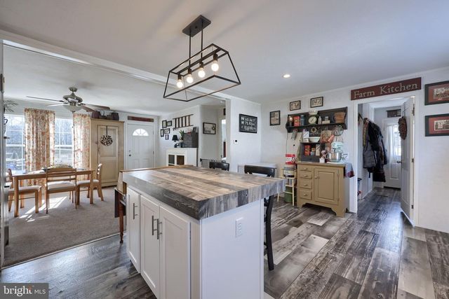 1395 BOWMANSVILLE RD, Mohnton, PA 19540