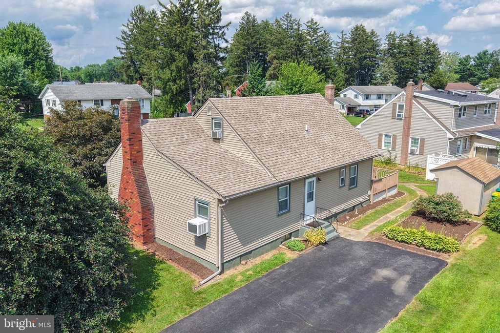 2928 FISCHER RD, Easton, PA 18045