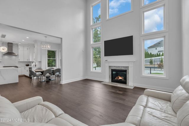 14 Falson Lane, Morganville, NJ 07751