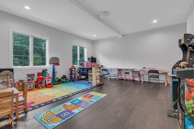 14 Falson Lane, Morganville, NJ 07751