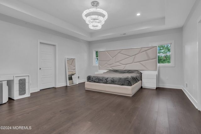 14 Falson Lane, Morganville, NJ 07751