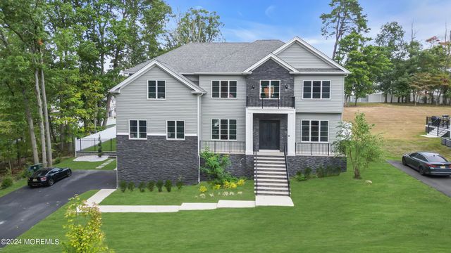 14 Falson Lane, Morganville, NJ 07751