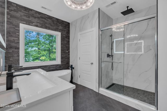 14 Falson Lane, Morganville, NJ 07751