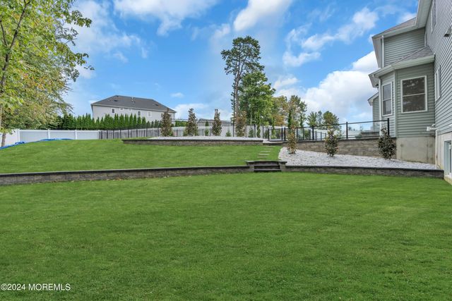 14 Falson Lane, Morganville, NJ 07751
