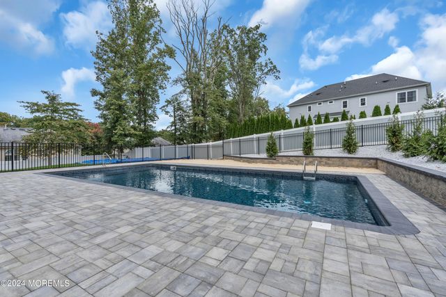 14 Falson Lane, Morganville, NJ 07751
