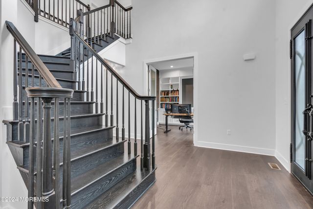 14 Falson Lane, Morganville, NJ 07751