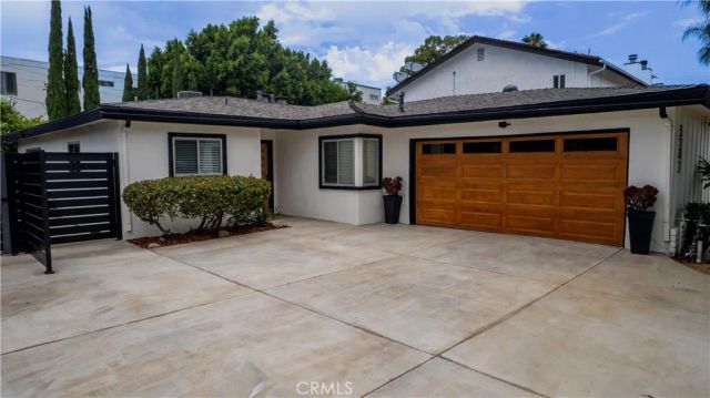 5747 Agnes Avenue, Valley Village, CA 91607