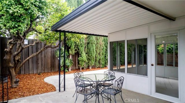 5747 Agnes Avenue, Valley Village, CA 91607