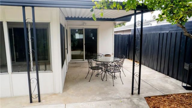 5747 Agnes Avenue, Valley Village, CA 91607