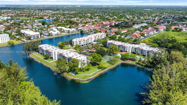 8200 SW 210th St 103, Cutler Bay, FL 33189