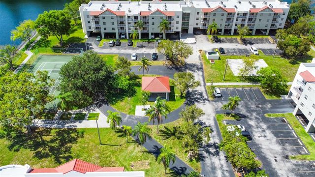 8200 SW 210th St 103, Cutler Bay, FL 33189