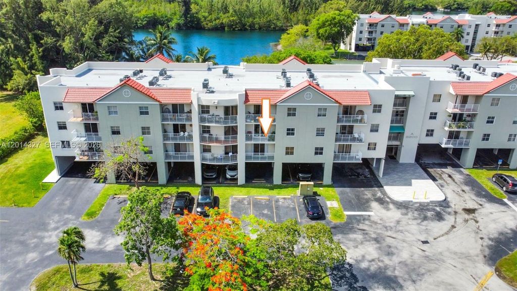 8200 SW 210th St 103, Cutler Bay, FL 33189