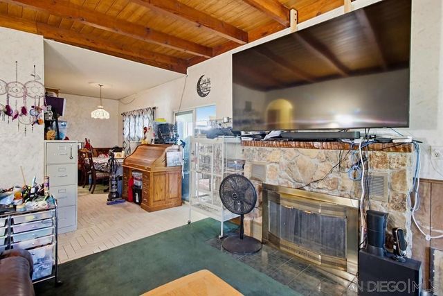 9149 Oso Rd, Spring Valley, CA 91977