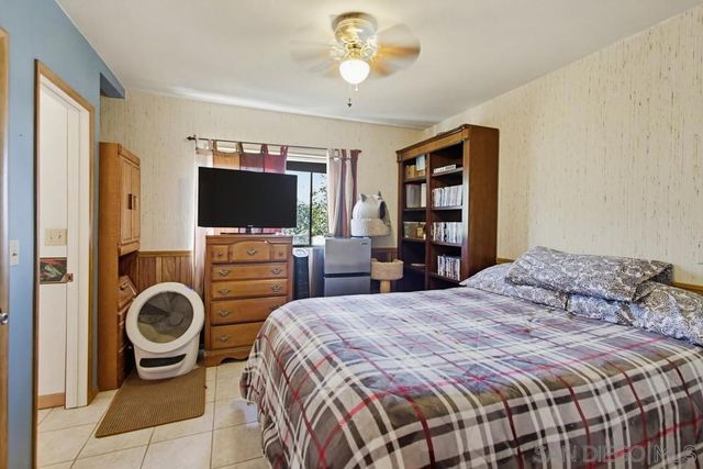 9149 Oso Rd, Spring Valley, CA 91977