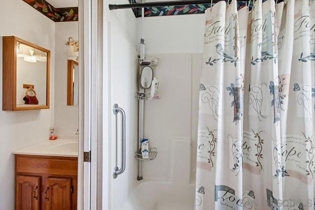 9149 Oso Rd, Spring Valley, CA 91977