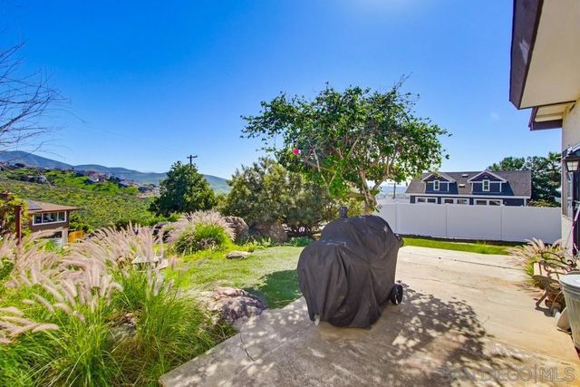 9149 Oso Rd, Spring Valley, CA 91977