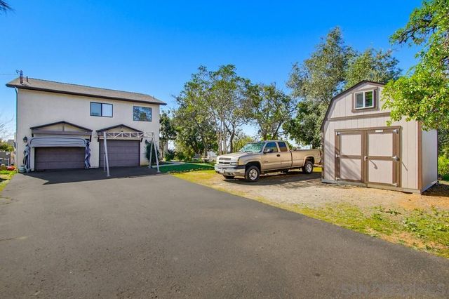 9149 Oso Rd, Spring Valley, CA 91977