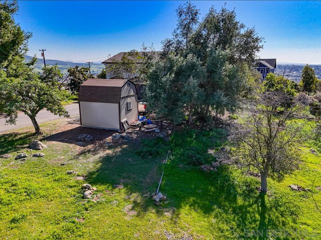 9149 Oso Rd, Spring Valley, CA 91977