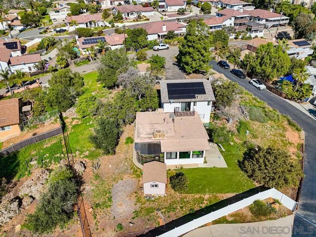 9149 Oso Rd, Spring Valley, CA 91977