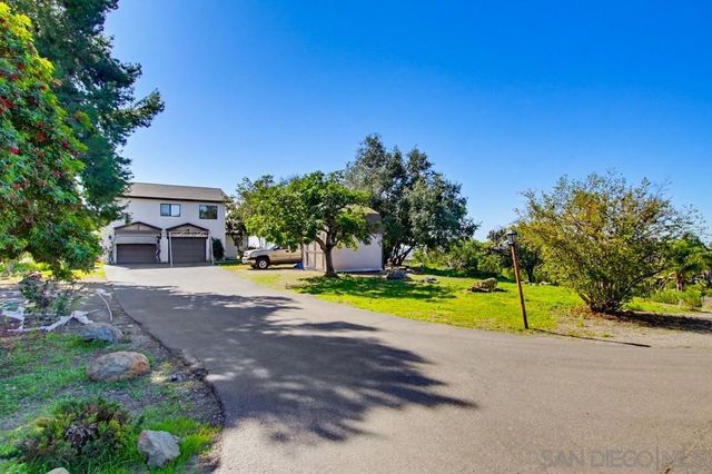 9149 Oso Rd, Spring Valley, CA 91977