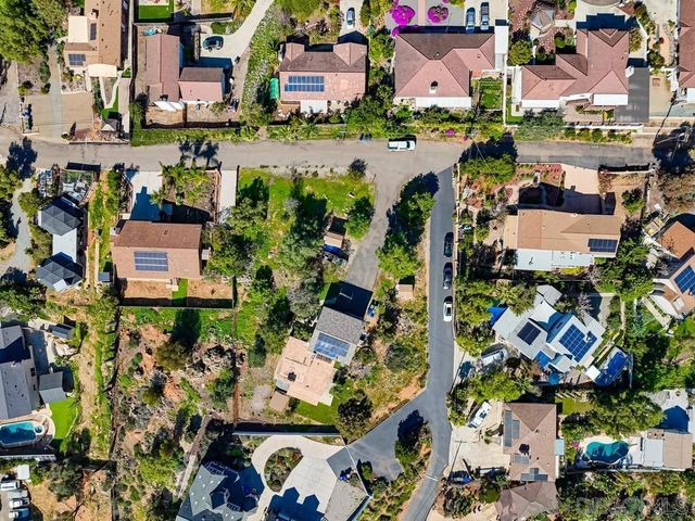 9149 Oso Rd, Spring Valley, CA 91977