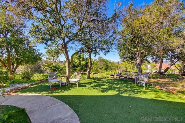 9149 Oso Rd, Spring Valley, CA 91977