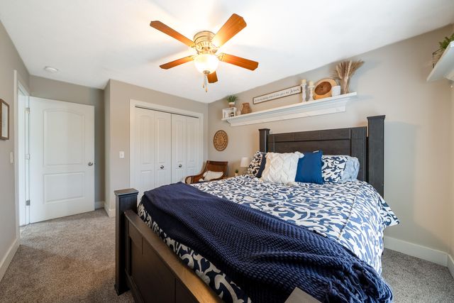 907 N Sandalwood Circle 71, Muskegon, MI 49441