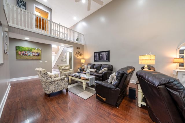 907 N Sandalwood Circle 71, Muskegon, MI 49441