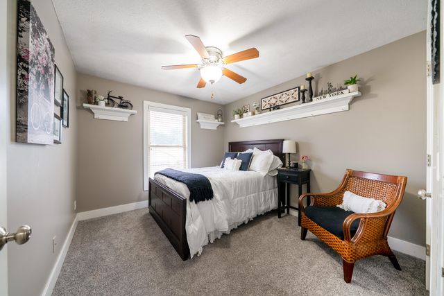 907 N Sandalwood Circle 71, Muskegon, MI 49441