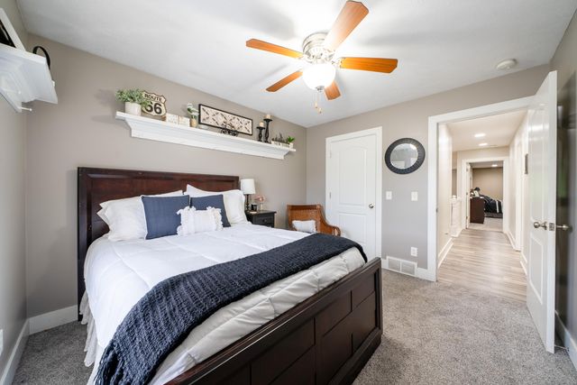 907 N Sandalwood Circle 71, Muskegon, MI 49441