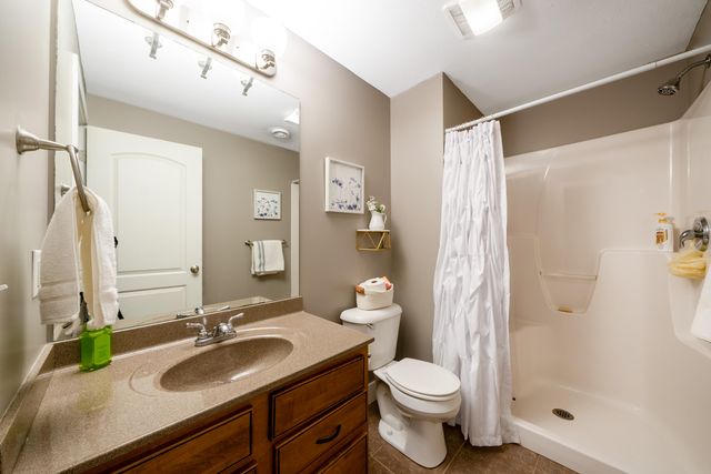 907 N Sandalwood Circle 71, Muskegon, MI 49441